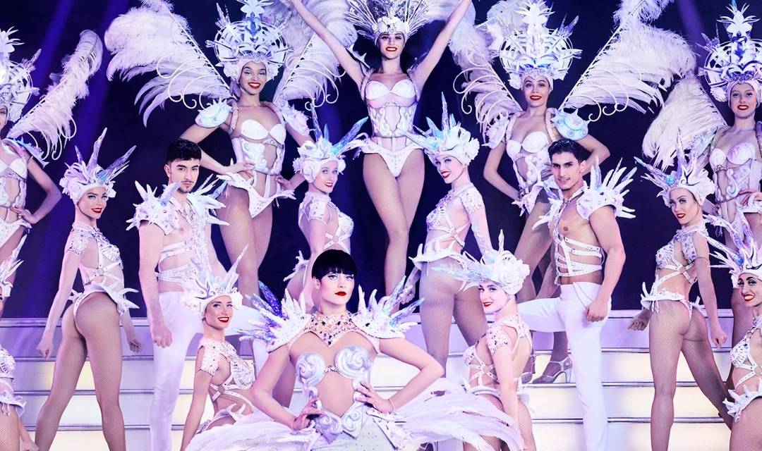 Revue L'Oiseau Paradis at Paradis Latin Paris