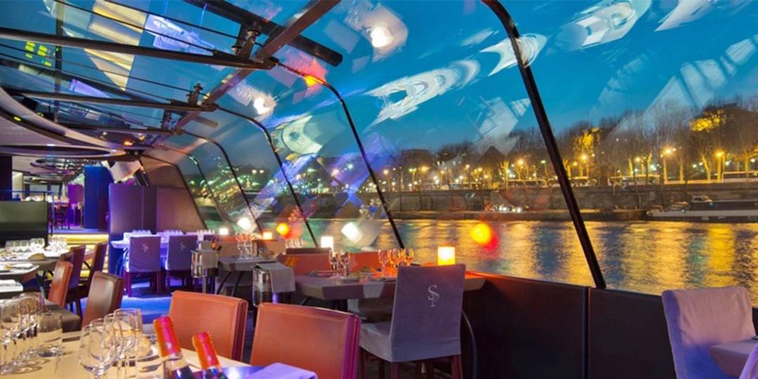 Bateaux Parisiens رحلات بحرية على نهر السين في باريس تنطلق من برج إيفل