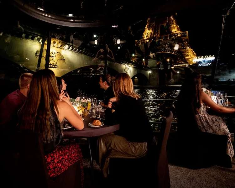 Dinner-Kreuzfahrt Premium-Service, photo 1