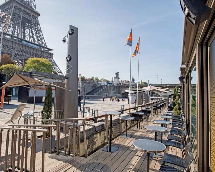 Lunch bij Bistro Parisien aan de voet van de Eiffeltoren, photo 4