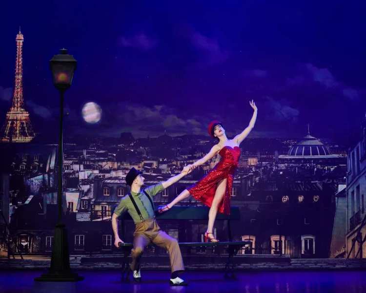 Paradis Latin Show & Halbe Flasche Champagner, photo 5