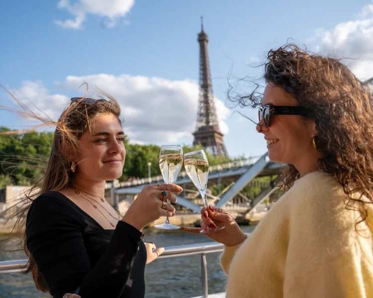 Croisière Dégustation de Champagne sur la Seine, photo 4