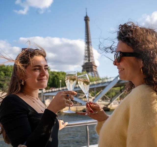 Croisière Dégustation de Champagne sur la Seine, photo 4